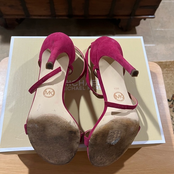 Michael Kors Red Heels - Picture 4 of 6